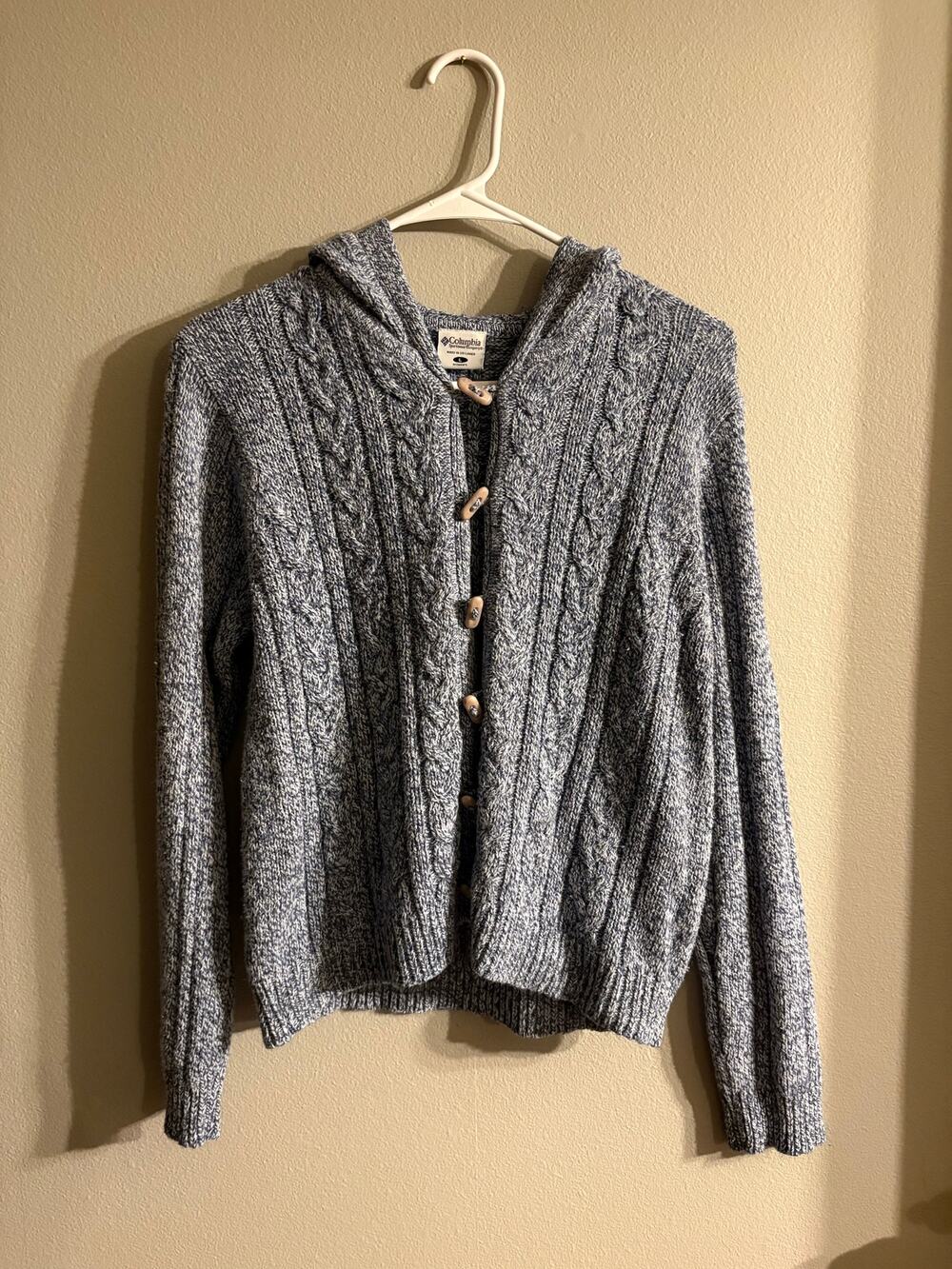 Vintage Columbia hooded cable-knit cardigan with toggle closures size large